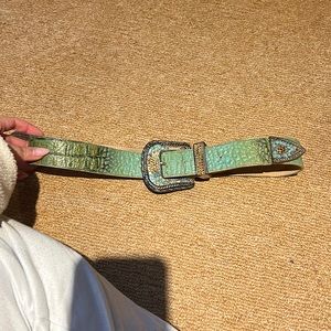 Women's belt